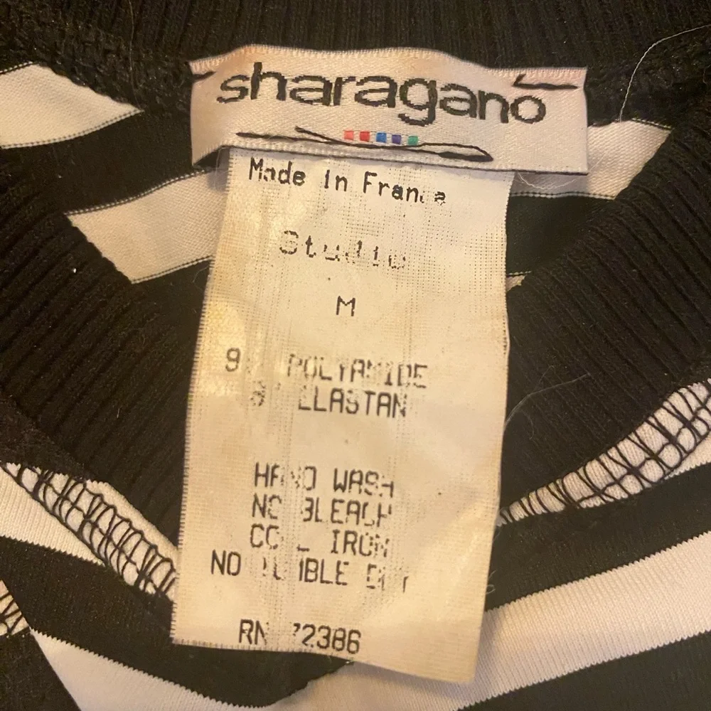 Sharagano Y2K Medium Black and White Striped Bare Shoulder Grunge Goth Tank Top